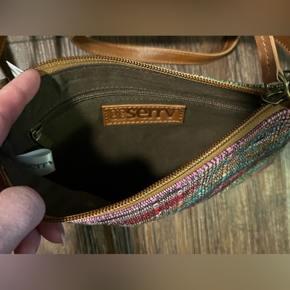 NWT serrv Crossbody, wristlet, shoulder bag. Three-in-one. - Picture 6 of 14